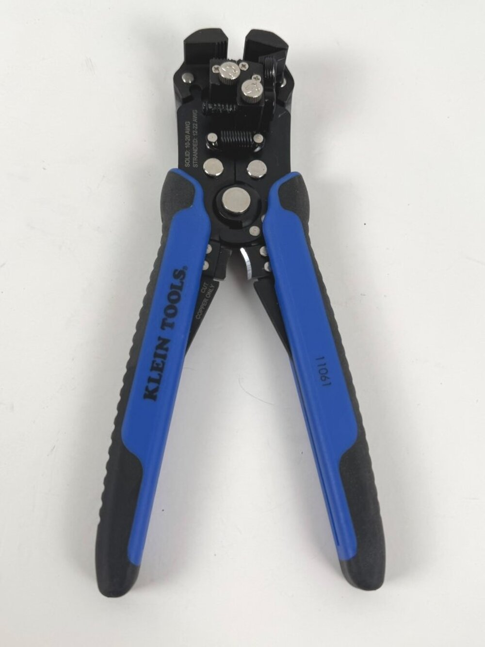 Klein Tools 11061 Self Adjusting Wire Stripper and Cutter MC-231
